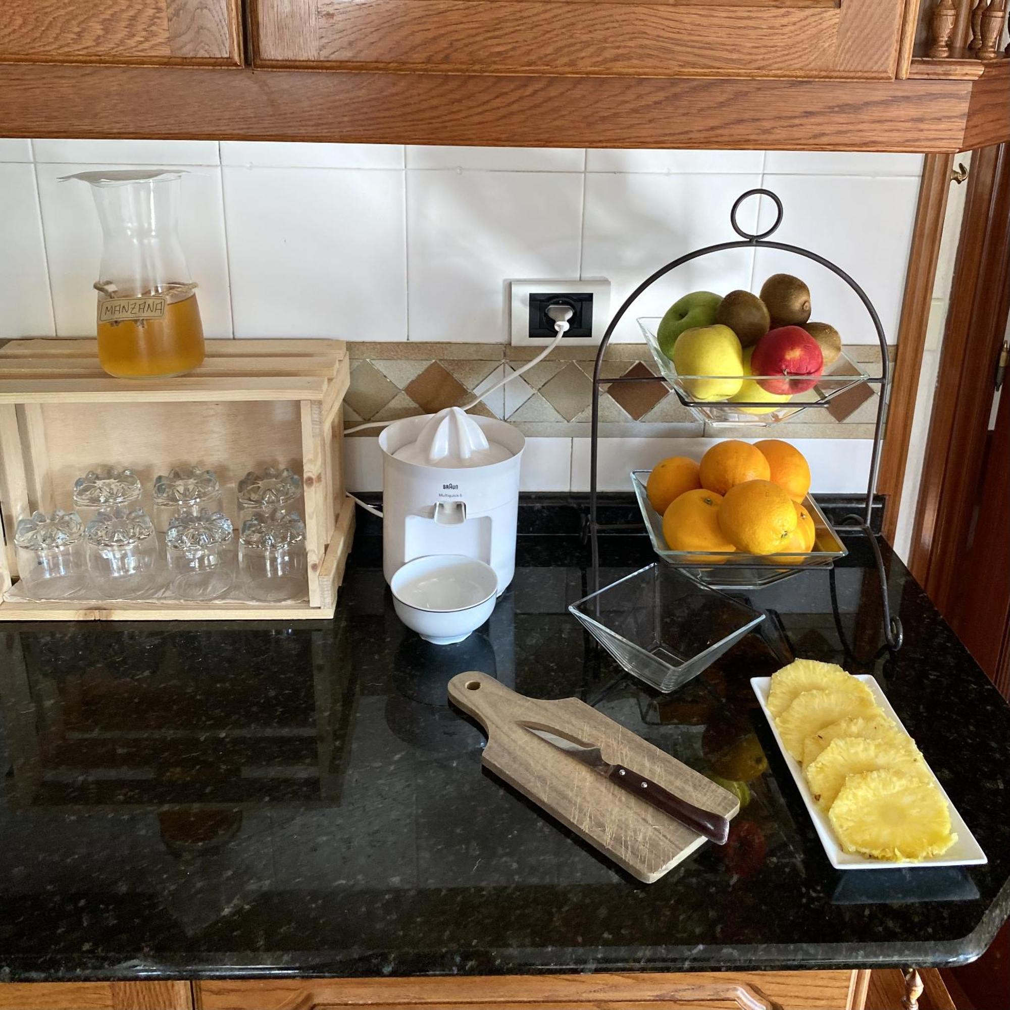 El Tejado De Santa Ana Guest House Barrika ภายนอก รูปภาพ