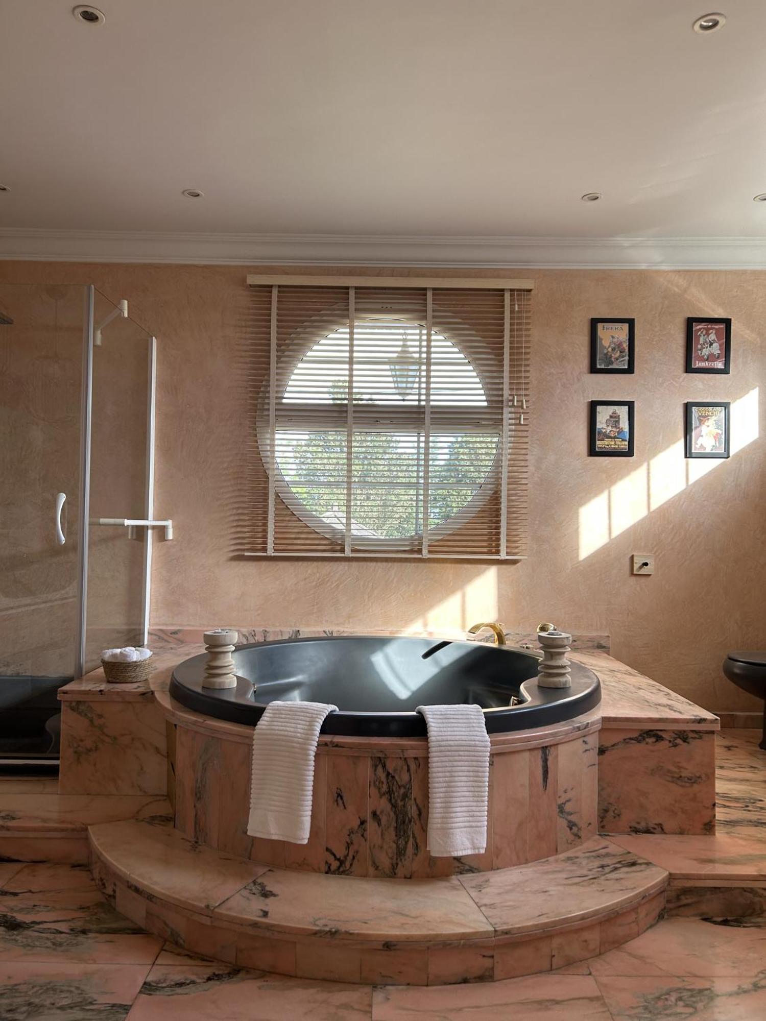 El Tejado De Santa Ana Guest House Barrika ภายนอก รูปภาพ